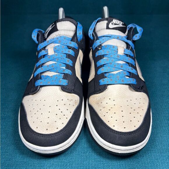 Nike Dunk Low Starry Laces Size 8.5 Women’s  sneakers - Picture 4 of 8